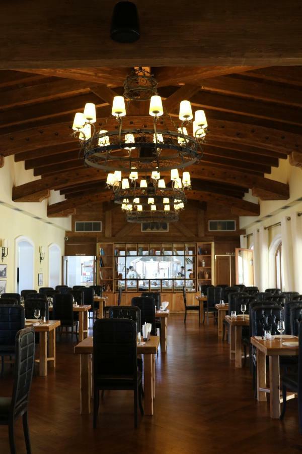 Vinea Resort Дуррес Экстерьер фото