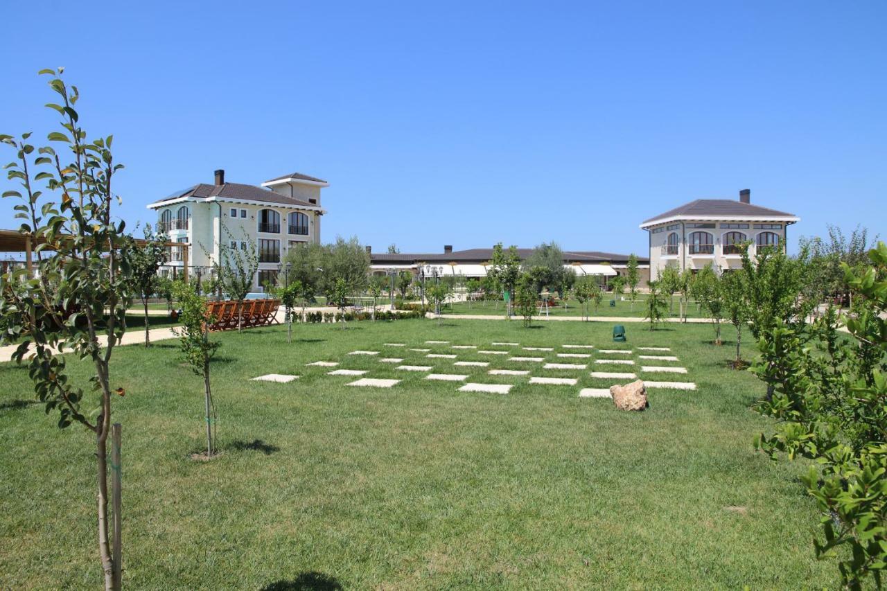 Vinea Resort Дуррес Экстерьер фото