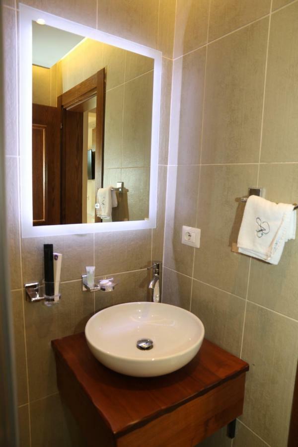Vinea Resort Дуррес Экстерьер фото