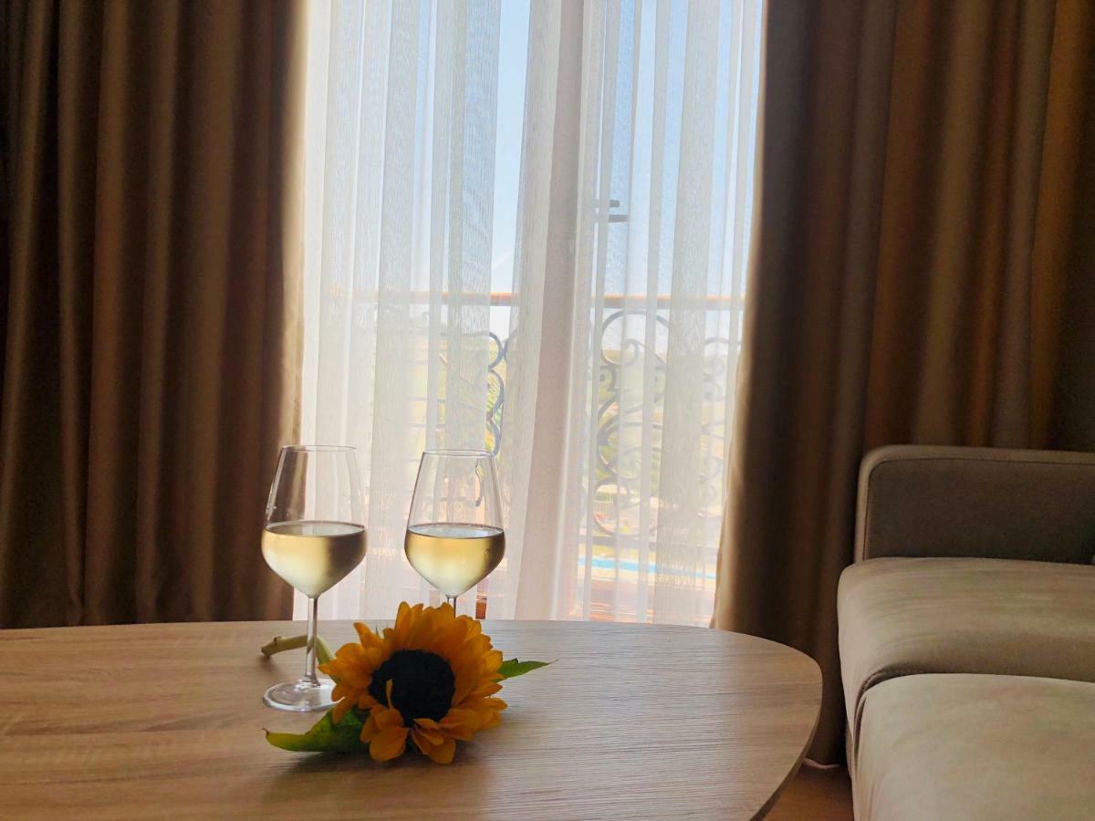Vinea Resort Дуррес Экстерьер фото
